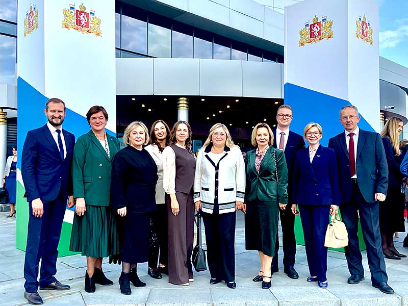 Делегация Екатеринбурга inagur guber1